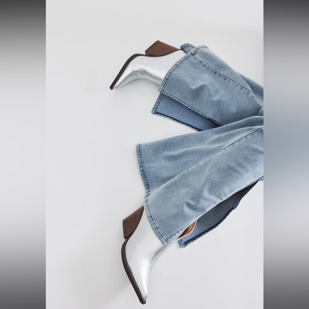 Fashion Nova Silver Cowboy Booties - Size: 8.5